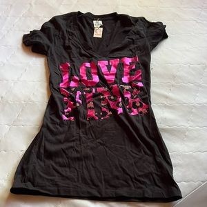 VS Pink V neck tee